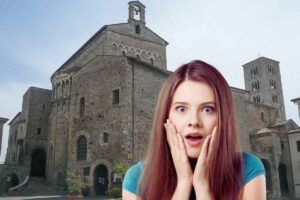 Anagni e donna stupita