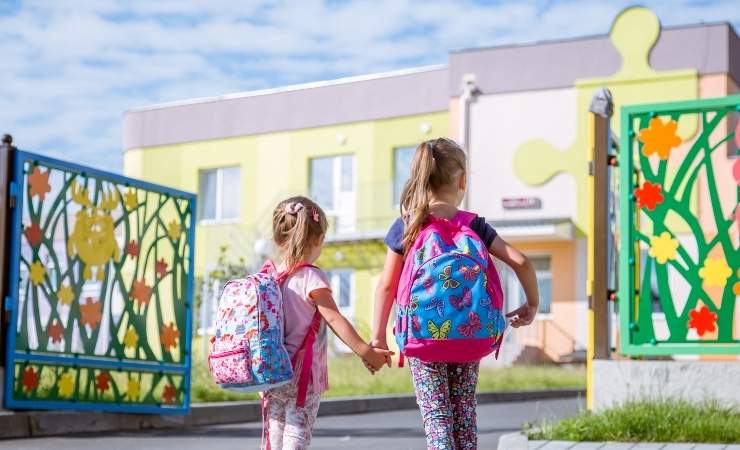 Bambine scuola