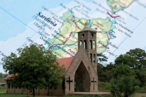 Sardegna cartina e chiesa